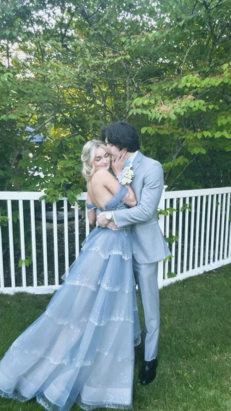 Süßes Ballkleid aus schulterfreiem, staubblauem Tüll, Ballkleider, Partykleid zum 20. Geburtstag, Outfits, Abschlusskleid RB803