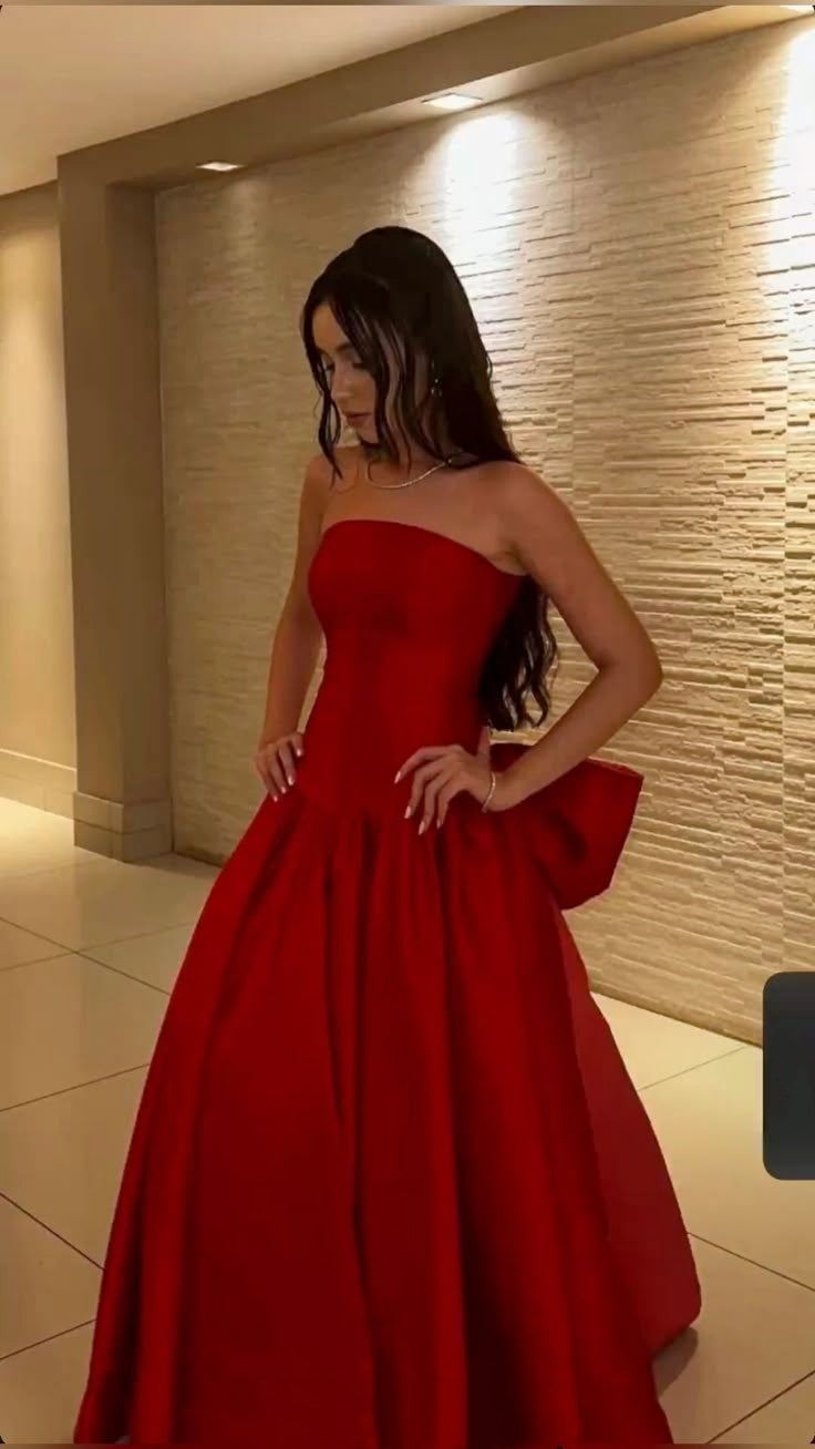 Robe de bal éthérée sans bretelles en satin bordeaux, robe de soirée longue, tenue de 18e anniversaire, robe de remise de diplôme, RB990