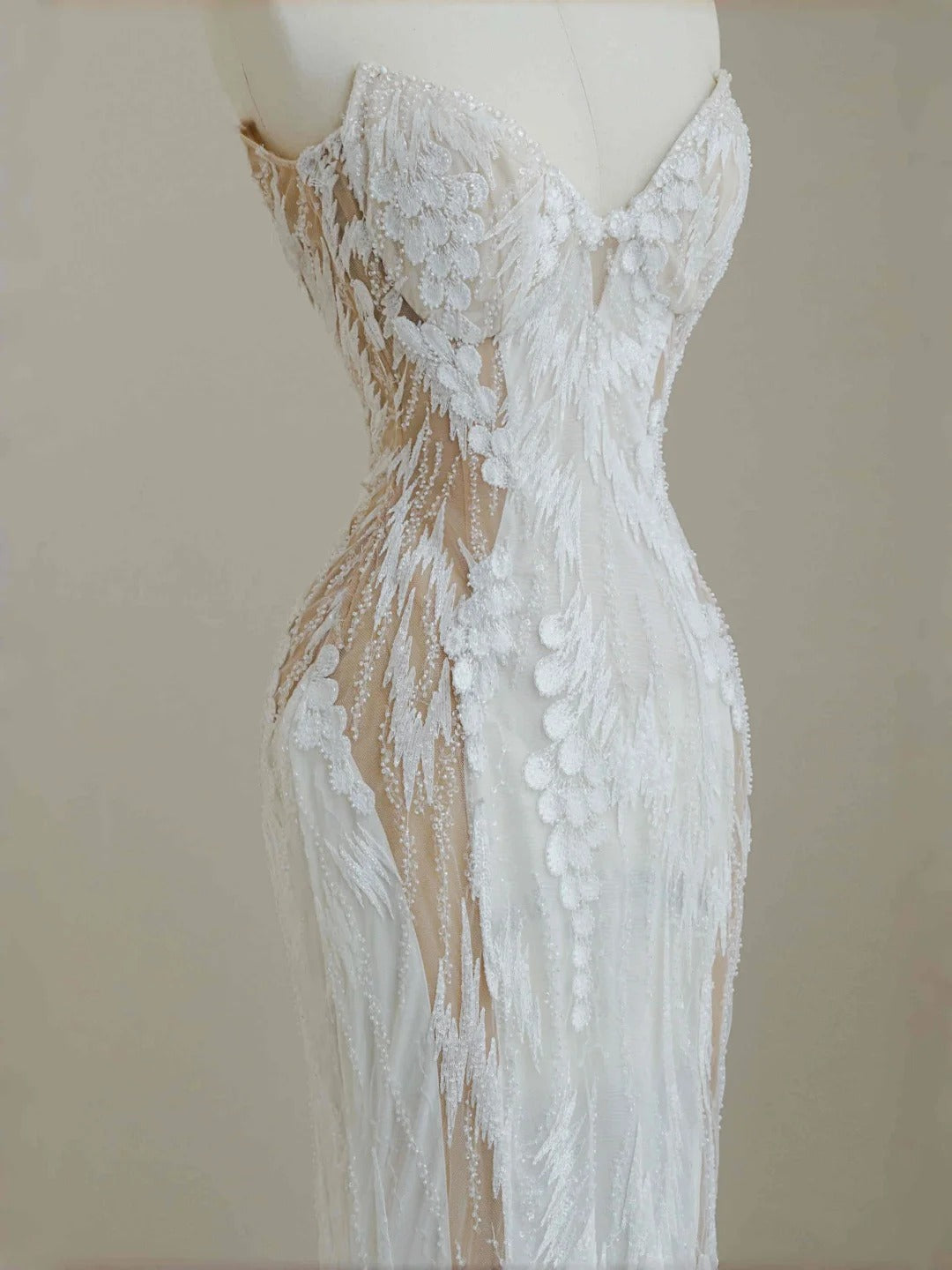 Robe de mariée sirène blanche élégante, bustier, en tulle et perles, avec appliques RF0516