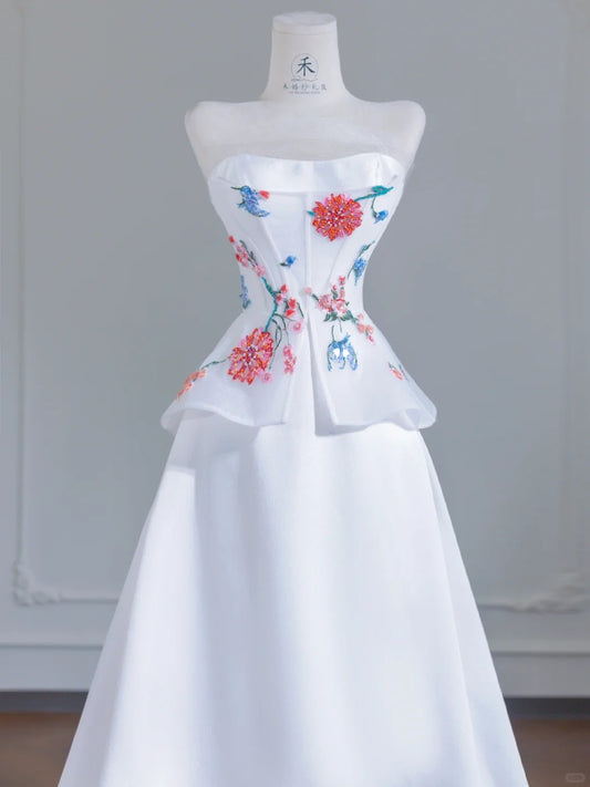 Simple White Strapless Satin Beaded A-line Wedding Dresses RF0532