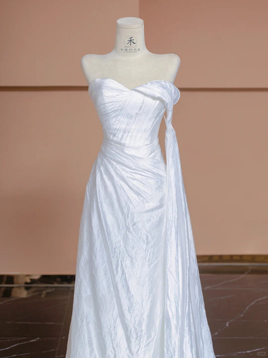 Beautiful White Strapless A-Line Chiffon Elegant Wedding Dress RF0556