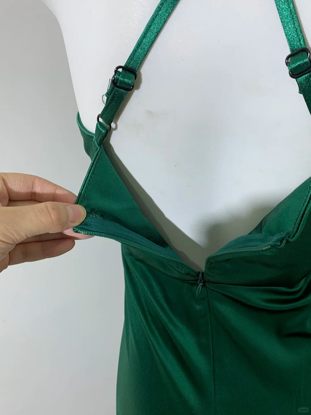 Elegante Grüne Halfter A-Linie Satin Lange Porm Kleider Formale Abendkleider RF0678