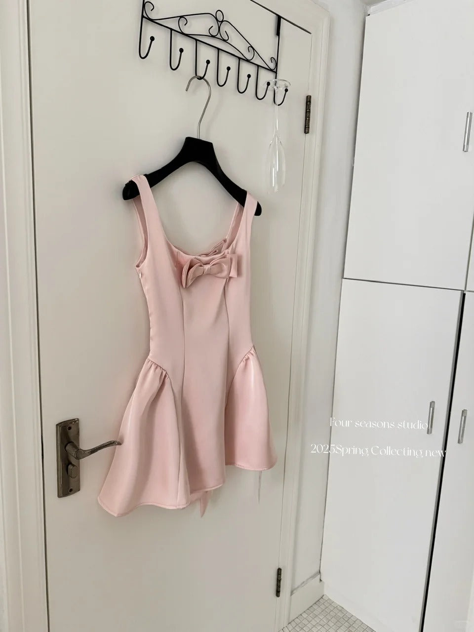 Süßes rosa A-Linie Satin Ballkleid mit quadratischem Ausschnitt und Schleife RF0807