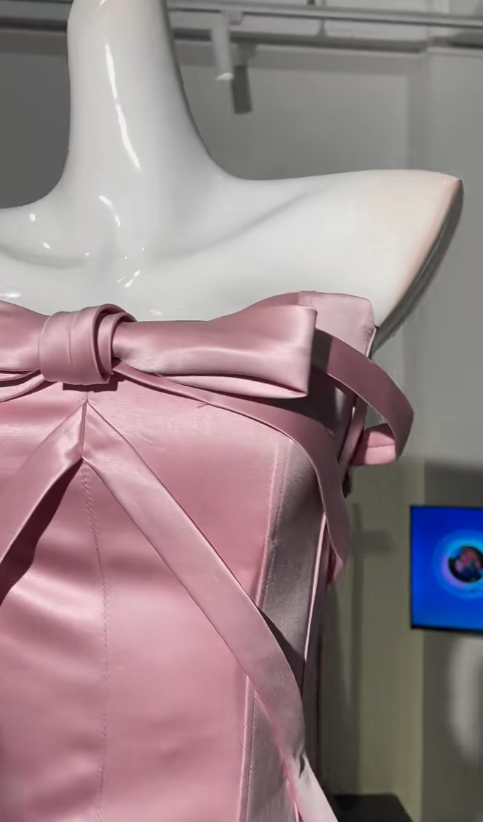 Stunning Pink Strapless Sheath Satin Short Prom Dresses Homecoming Dresses RF0825