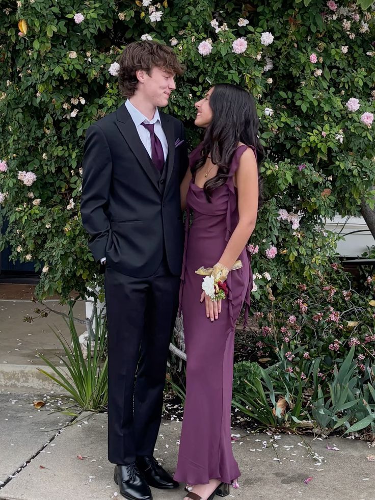 Robe de bal de fin d'année longue pour adolescentes, style sirène carrée, couleur raisin, modèle N1140