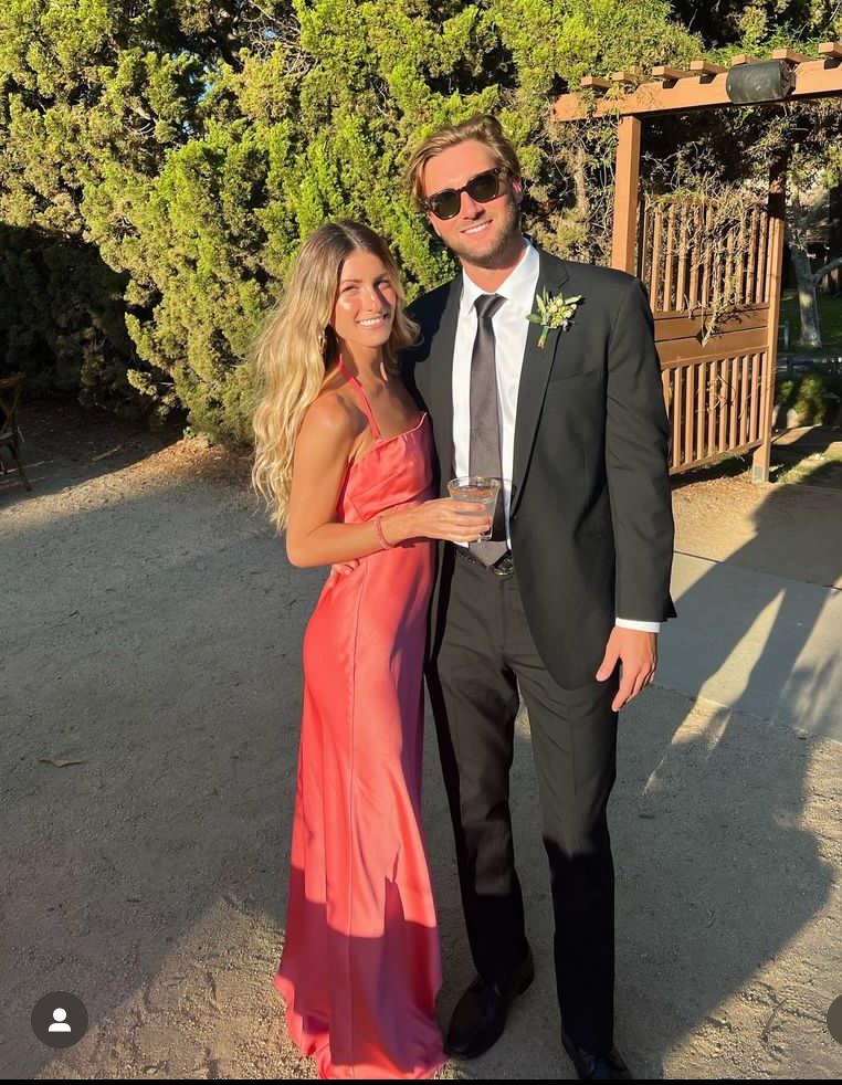 Charmante Meerjungfrauen-Spaghettiträger Korallrosa Sommer 19. Geburtstag Elegantes Outfit Hochzeitsgastkleider N4146