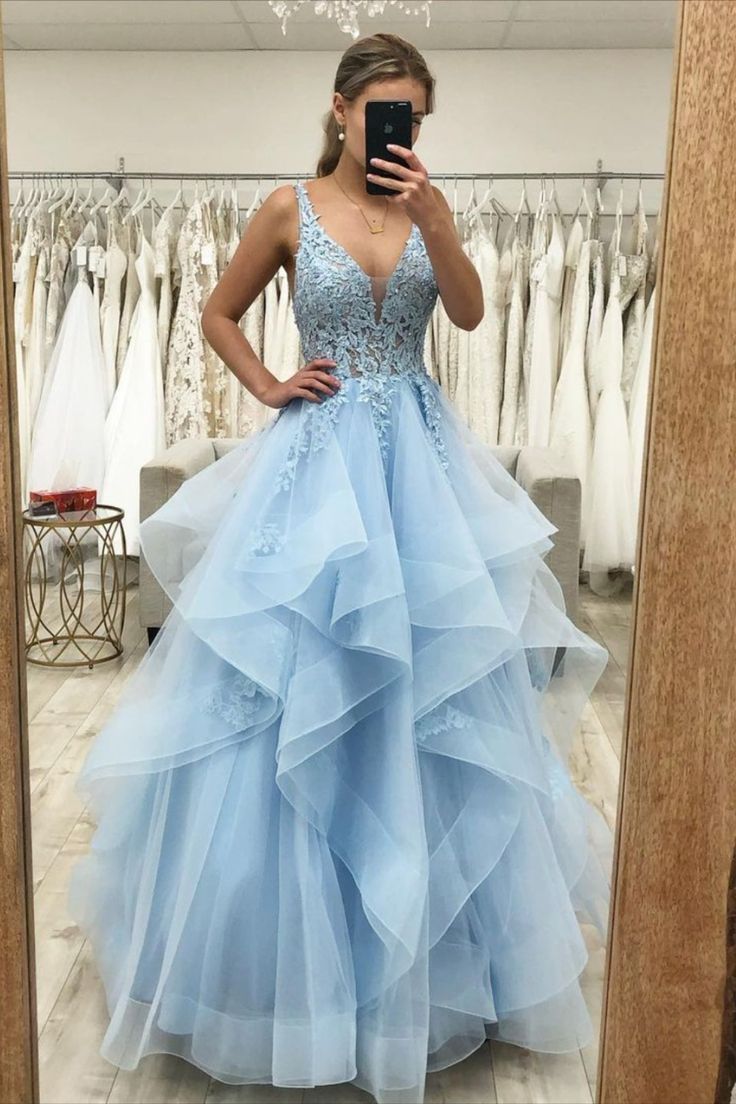 Traumhaftes Ballkleid für Damen, V-Ausschnitt, hellblauer Tüll, langes formelles Abendkleid für Tanz und Party, AB1798