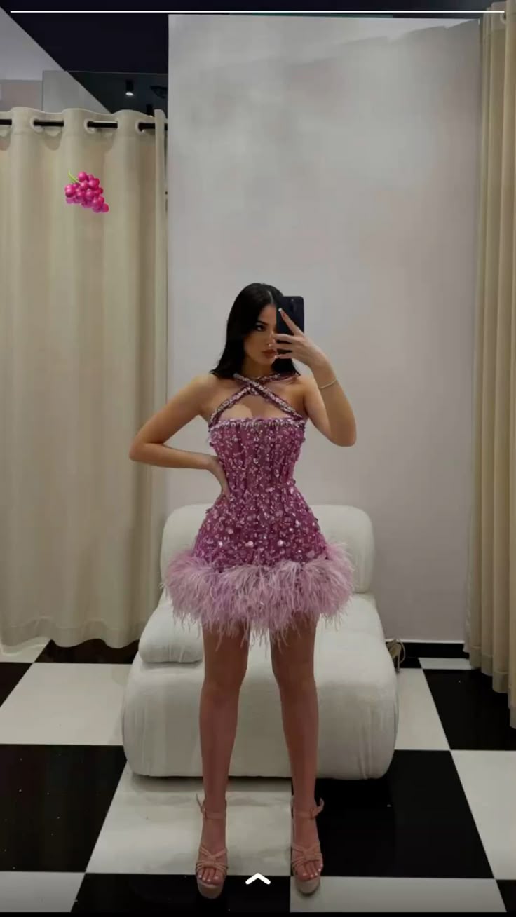 Luxuriöses Etui-Halter Neck Bodycon Enges Pailletten Pink Matric Mini Abschlussball Hoco Kleider Kurze Senior Homecoming Outfits RB3655