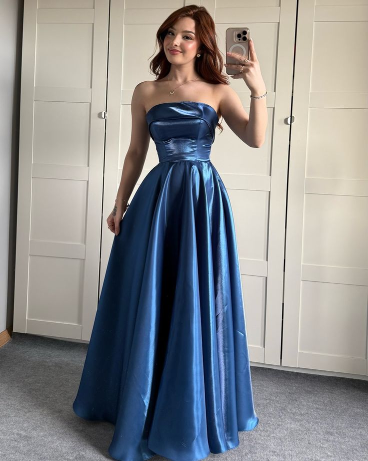 Robe de cocktail pour femme, coupe trapèze, bustier, en satin bleu avec plis, longue, idéale pour un dîner de remise de diplômes ou un bal de fin d'année (AB1903)