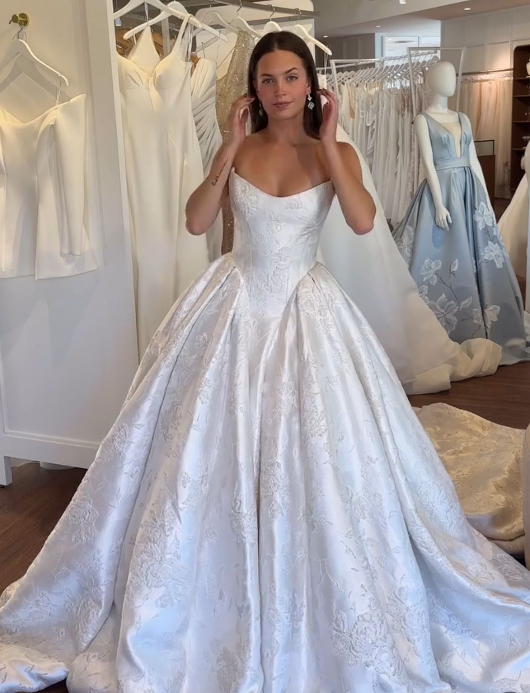 Charmante robe de bal bustier ajustée en satin, robe de mariée longue, robes de mariée DH2920