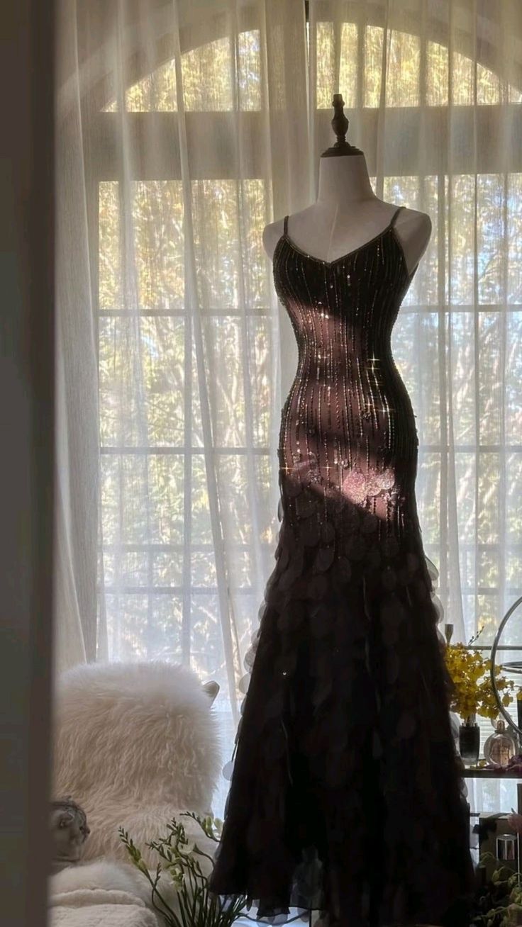 Robe de bal longue en mousseline de soie marron, élégante, à bretelles spaghetti et sirène, inspiration DH2929