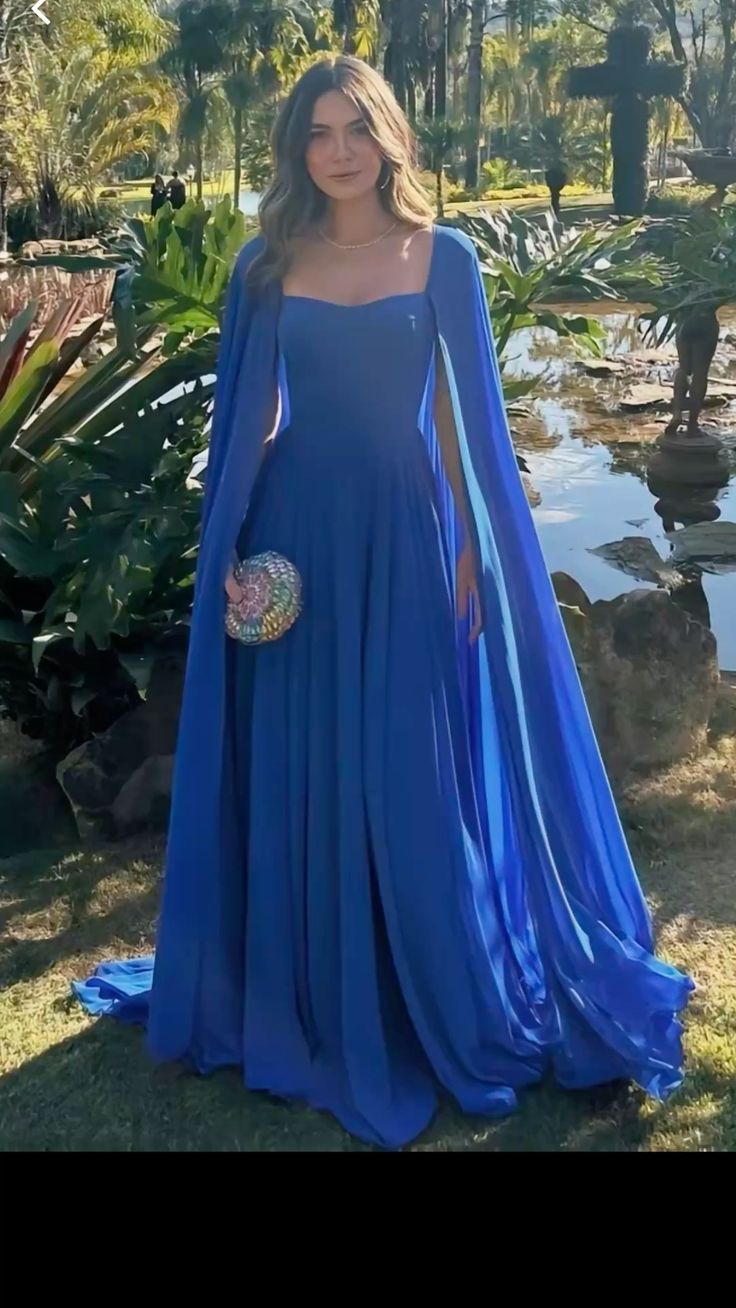 Robe de soirée chic en mousseline bleue, coupe trapèze, sans bretelles, taille basque, sans manches, avec châle AB456