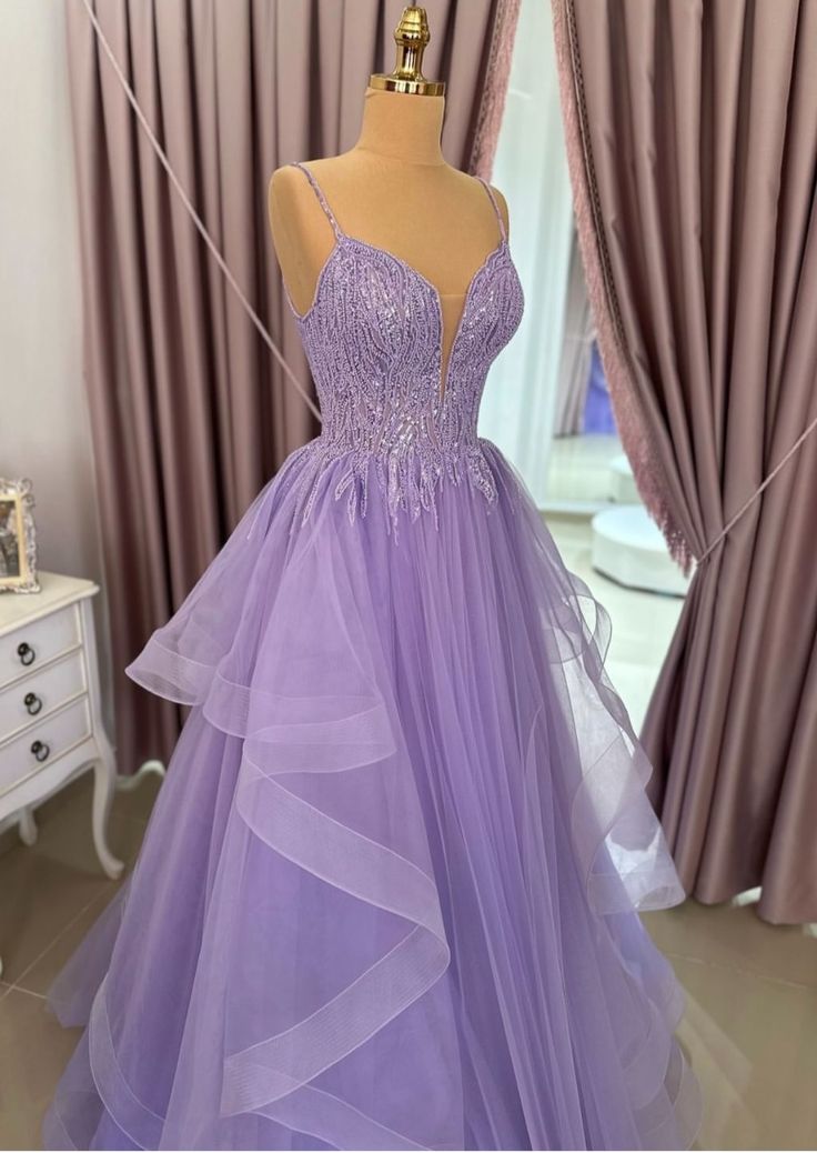 Glitzerndes Ballkleid mit Spaghettiträgern, lila Applikationen, langes Abiballkleid, Abendkleid für den Abschlussball, N042