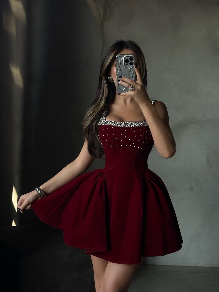 Simple Ball Gown Square Neck Burgundy With Silver Beads Freshman 7th Grade Dance Dresses Inspo Senior Homecoming Outfit RB4754