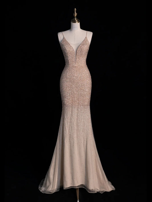 Robe de bal longue rose sirène à fines bretelles et sequins, avec cape, N1043