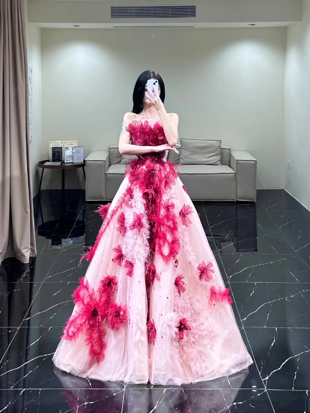 Elegantes, trägerloses Ballkleid mit rosa Blumen aus Tüll, langes Abendkleid, Partykleid zum 21. Geburtstag, Abschlusskleid N855