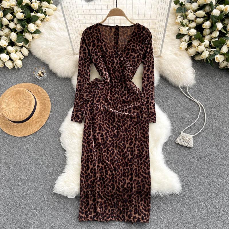 Robe élégante à manches longues et imprimé léopard RF0319