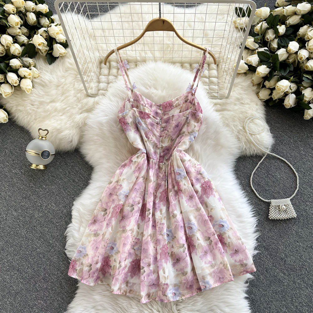 Robe courte à fleurs mignonne et tendance RF0262