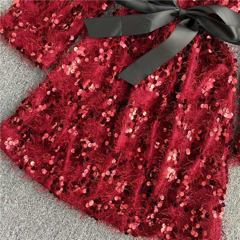 Süße Pailletten Kurzes Kleid Langarm Mode Kleid RF0120