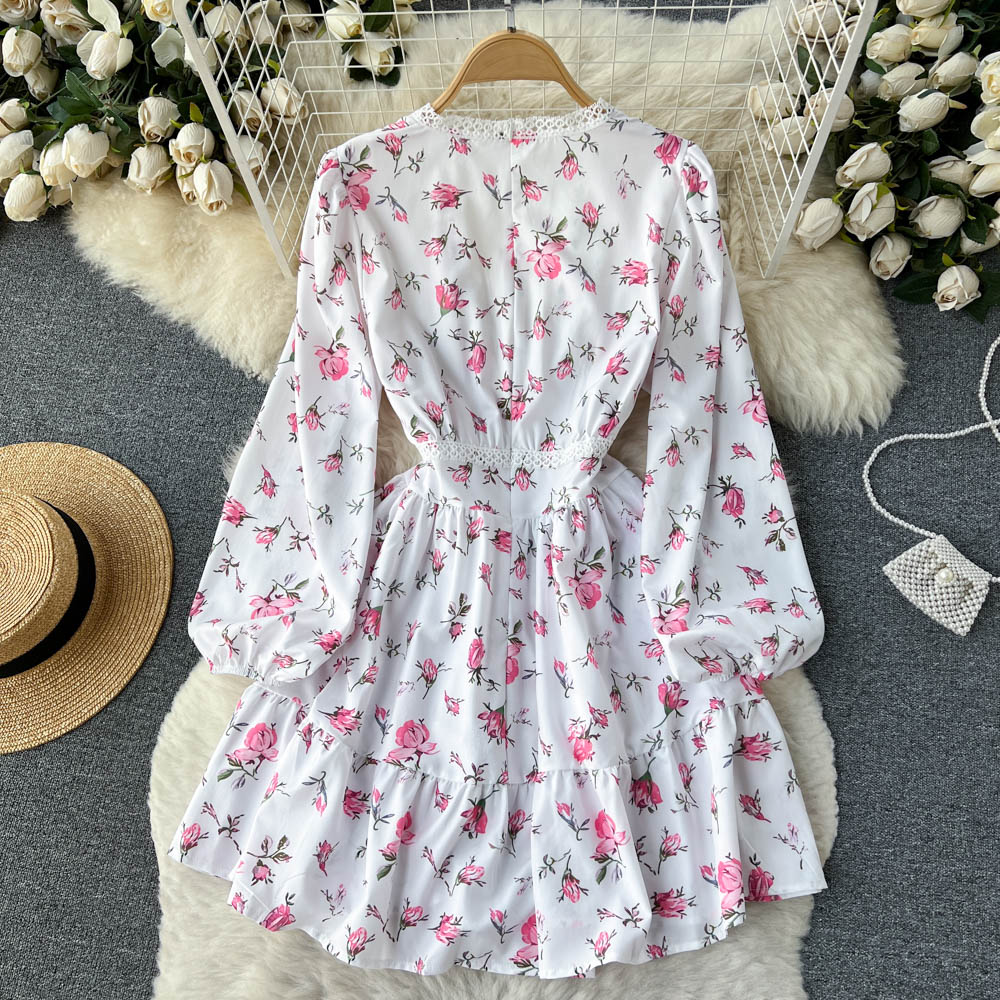 Robe blanche à manches longues et col en V, motif floral, RF0009