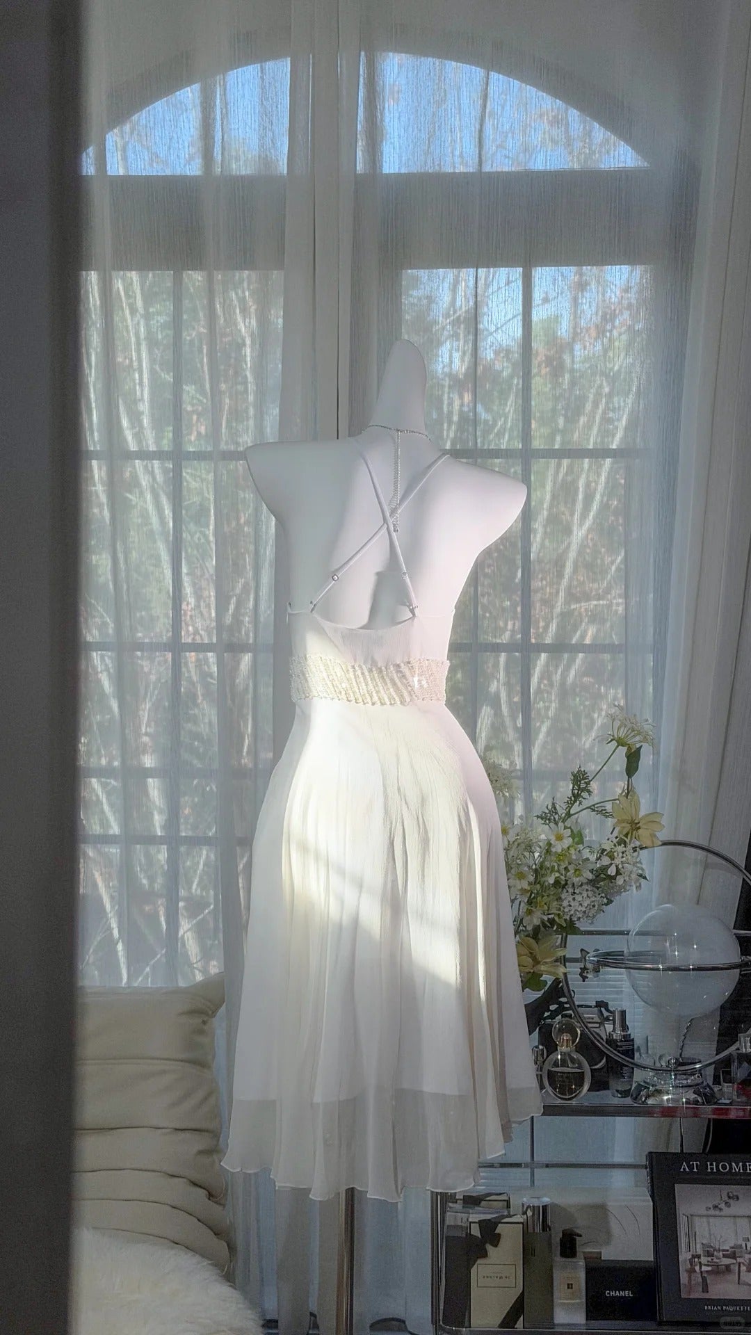 Sexy A-Linien Spaghettiträger Weiß Neckholder Chiffon Ideen für Damen Kurzes Geburtstags- und Abschlussballkleid N3526