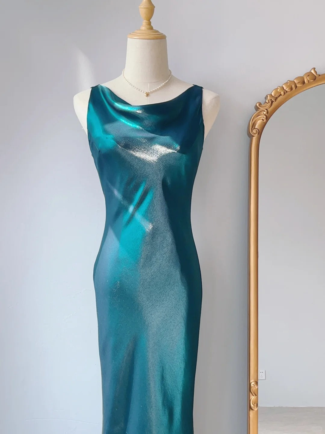 Vintage Prom Dresses Sheath Cowl Neck 80s Sleeveless Long Evening Formal Dress RB3228