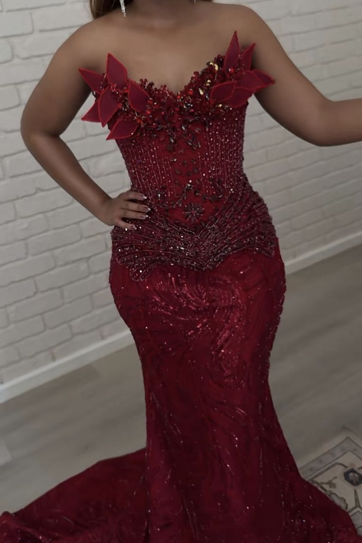 Elegantes Meerjungfrauen-Kleid mit herzförmigem Ausschnitt, burgunderroten Pailletten und schwarzem Stoff, langes formelles Ballkleid, 20. Geburtstagskleid AB1301