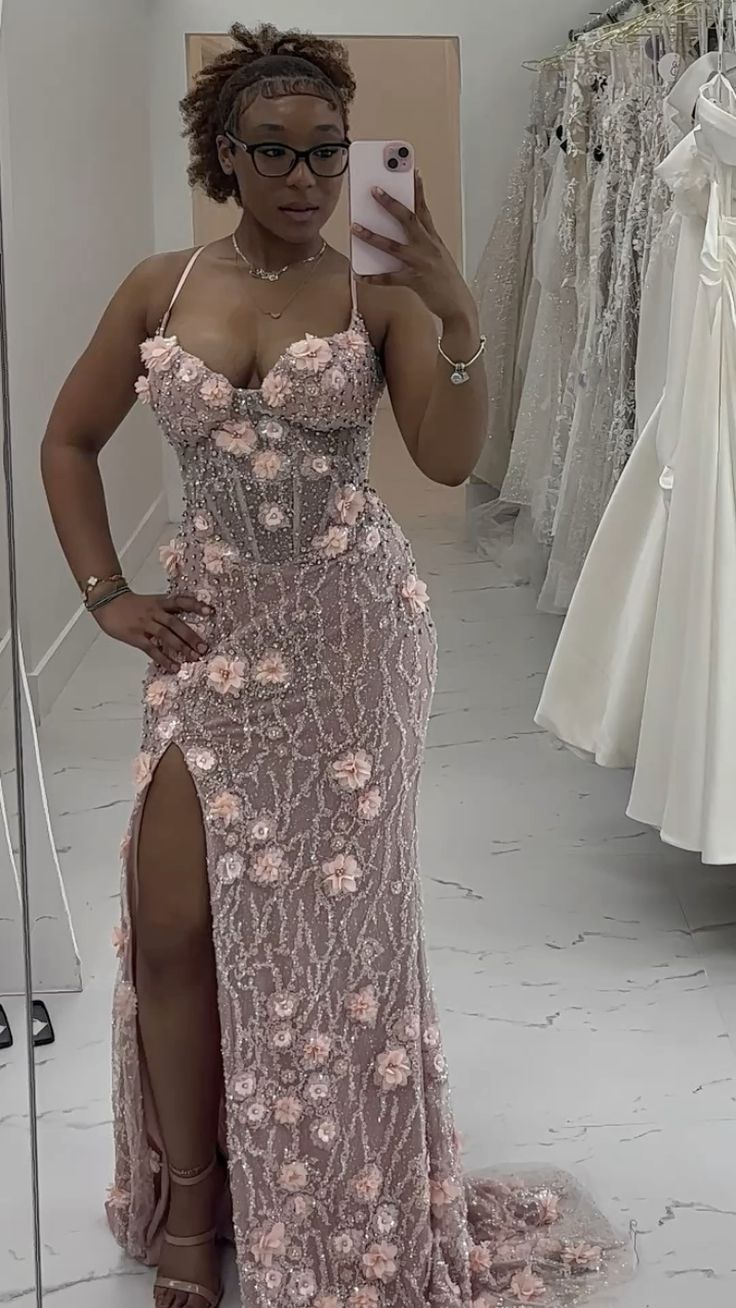 Robe de Soirée Longue Rose Brillante à Bretelles Fines Robes de Bal avec Fleurs Sirène Moulante pour Femmes N4087