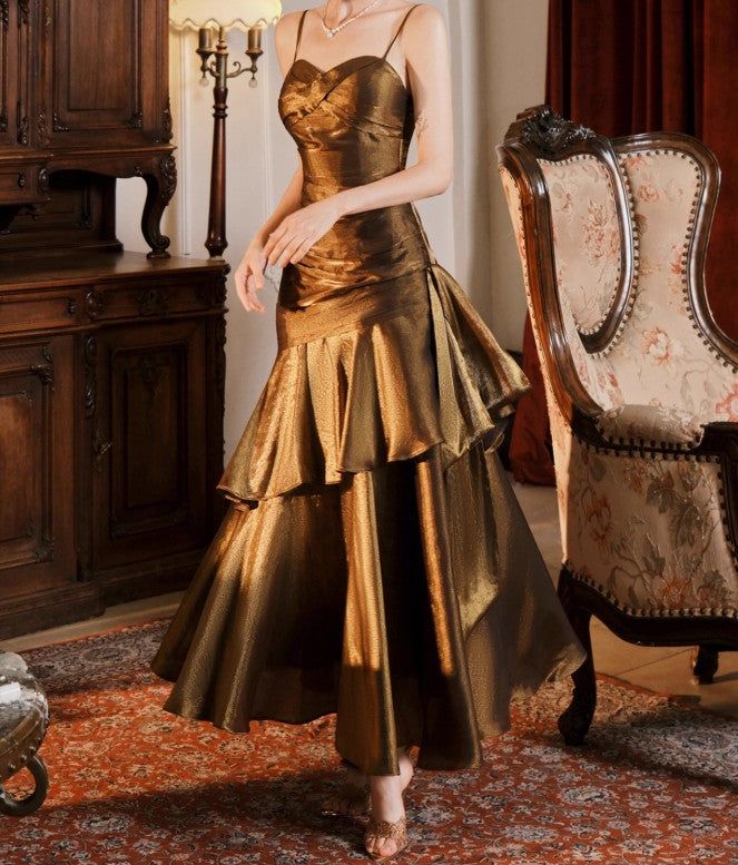 Robe de bal longue vintage à fines bretelles, en mousseline de soie bleue et satin à volants, style féerique, référence N1798