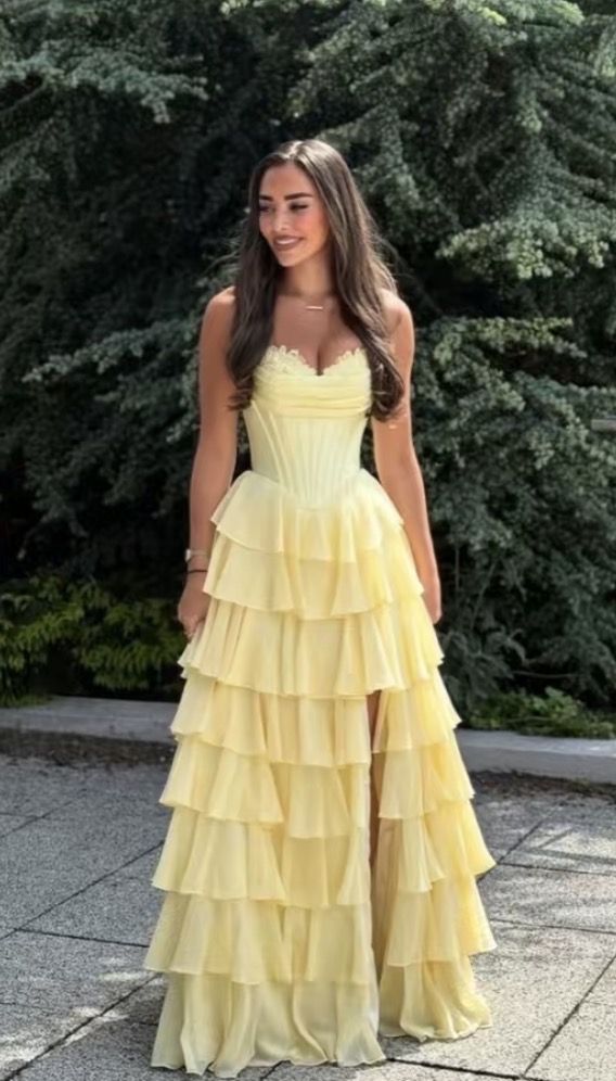 Robe de bal élégante en mousseline jaune sans manches en ligne A avec décolleté en cœur, fendue, formelle pour femmes, jeunes filles, adolescentes N2276