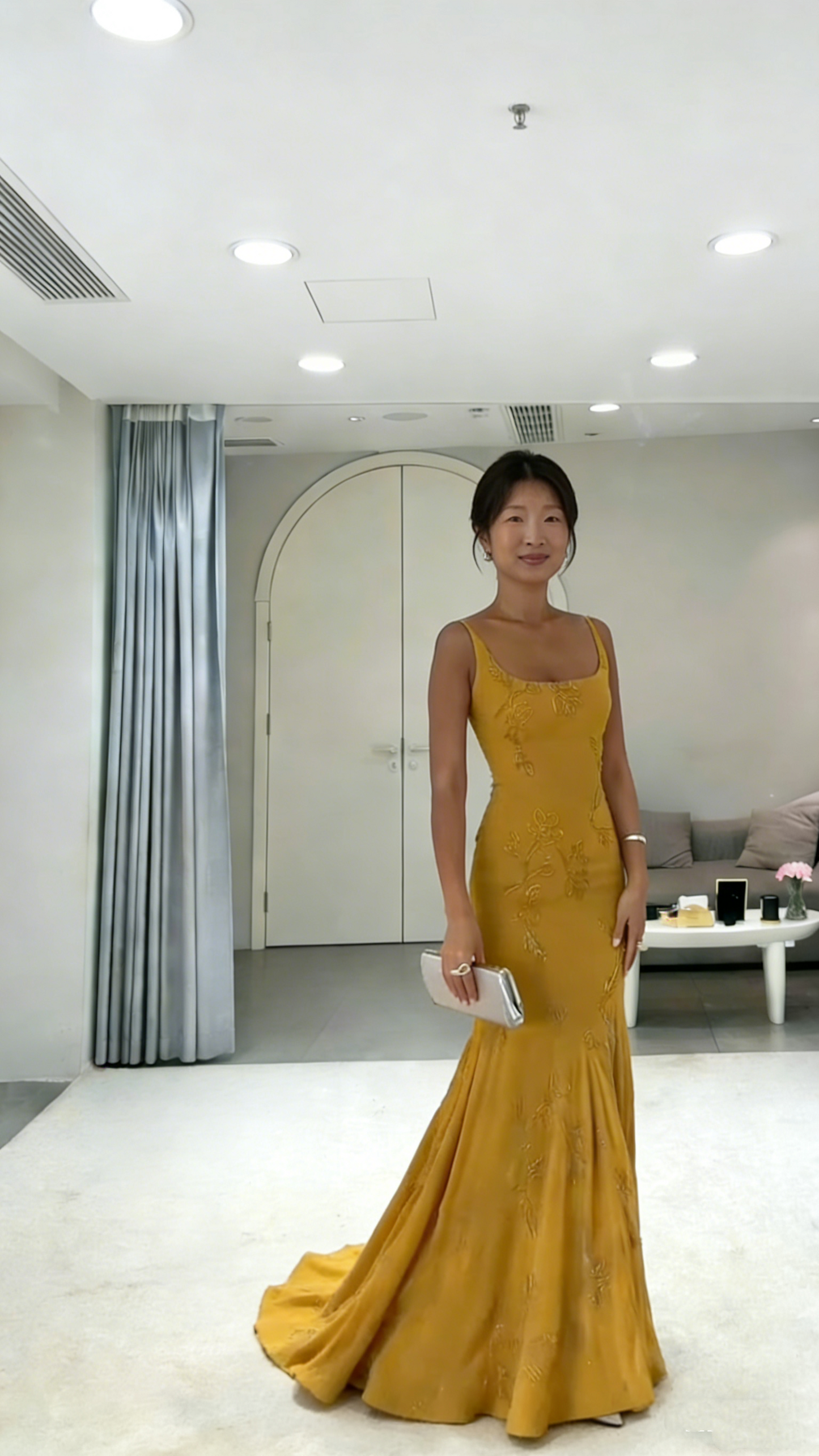 Sexy Ballkleider im Stil der 1950er Jahre, Meerjungfrauen-Schnitt, Spaghettiträger, gelbes Satin-Abendkleid AB2184