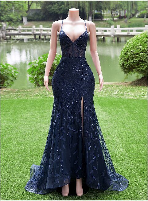 Robe de bal sirène bleu marine à sequins et fines bretelles, modèle AB325