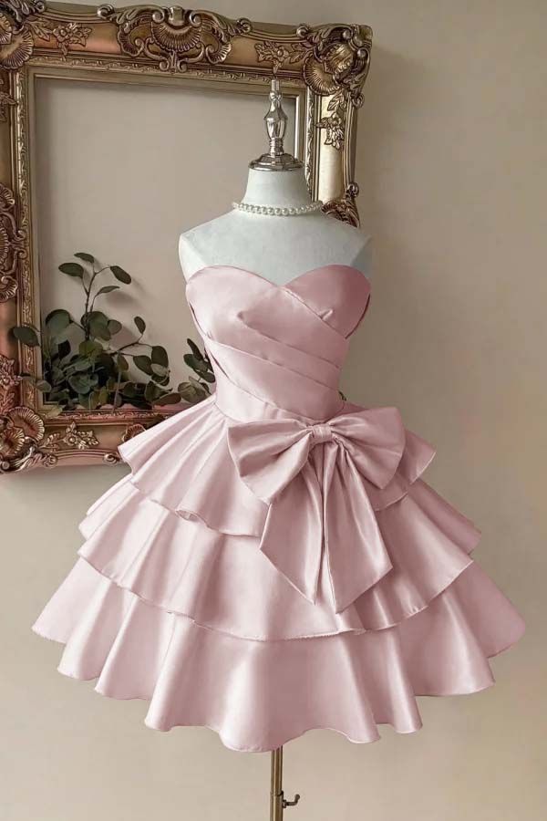 Trägerloses Sweetheart-Ausschnitt Ärmelloses Kurzes Ballkleid Mit Plissierten Blushing Pink Homecoming Kleidern N2117