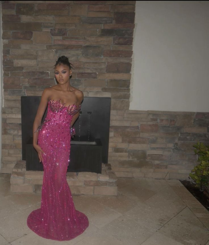 Robe de bal longue maxi sirène élégante à sequins et décolleté cœur, ornée de perles, idéale pour un 20e anniversaire (N110)