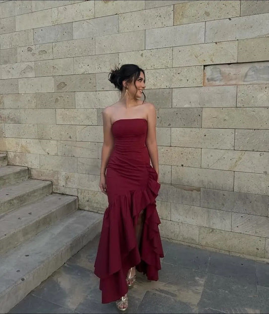 Robe de bal longue plissée en satin bordeaux, bustier, style sirène, simple, avec plis. Tenue de soirée pour un 20e anniversaire (N408)