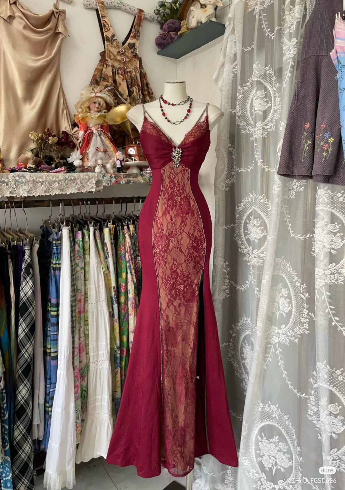Vintage langes, burgunderrotes Spitzen-Abendkleid mit V-Ausschnitt, Meerjungfrauen-Stil, Partykleid, Tanzoutfit N535