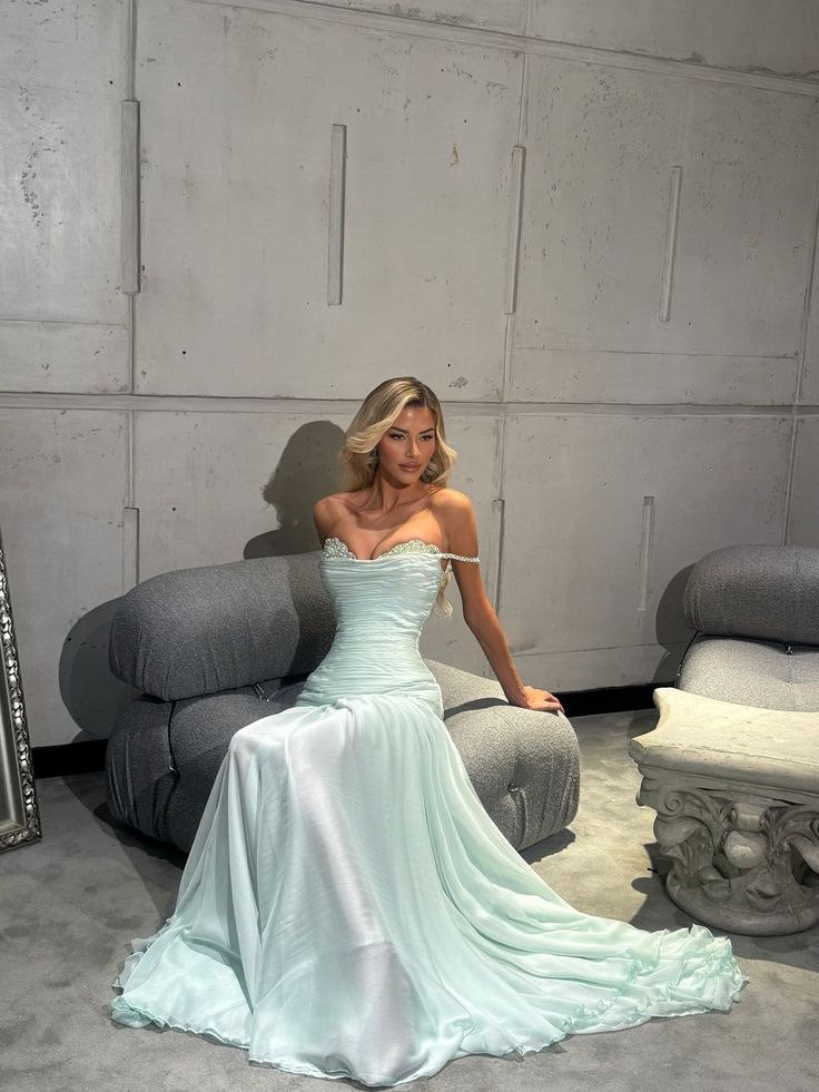 Romantisches schulterfreies Chiffon-Abendkleid, ärmellos, mit Perlen und Falten, Abschlusskleid N898