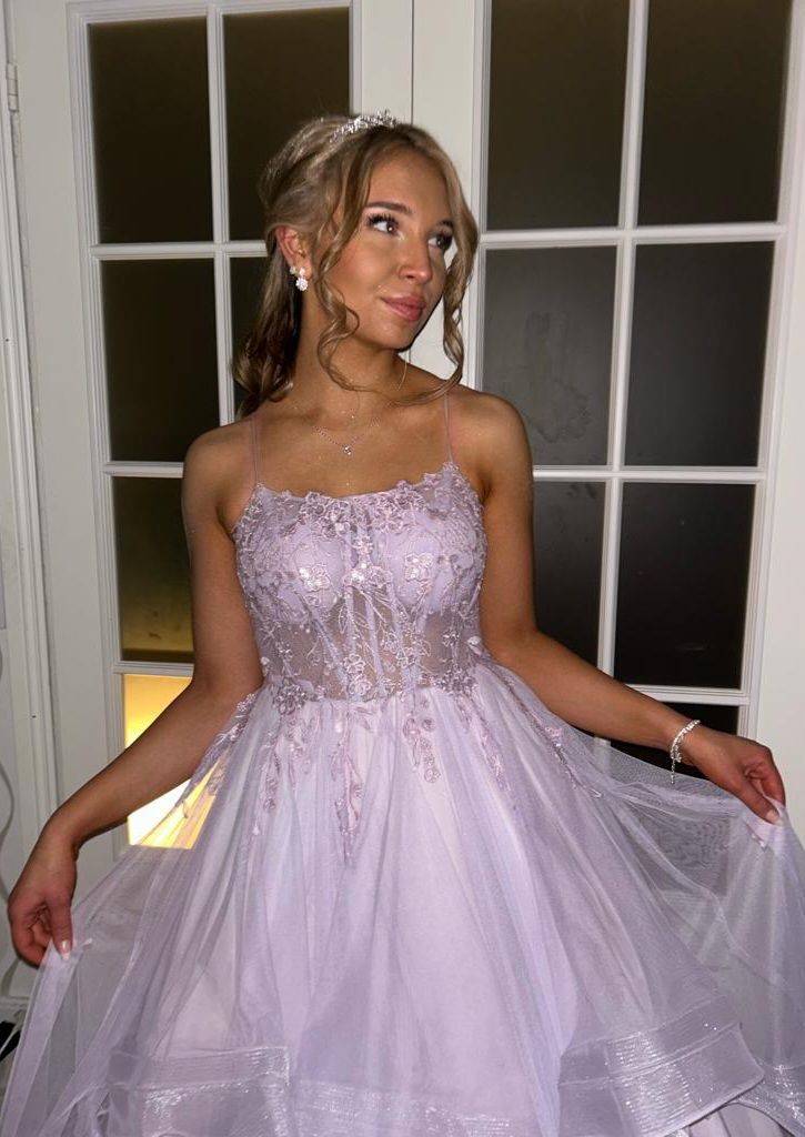 Einzigartiges Ballkleid, Abschlussballkleid, lila Spitze, formell, lang, gestuft, Abendkleid, Vestidos De Dia AB551