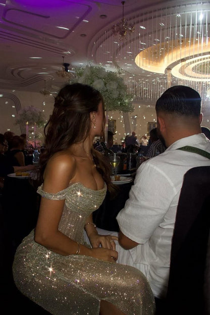 Elegantes, schlichtes Ballkleid für die Oberstufe: Meerjungfrauen-Schnitt, schulterfrei, Pailletten, Gold, mit Schlitz, halbformelles, langes Abschlussballkleid für Teenager AB1963