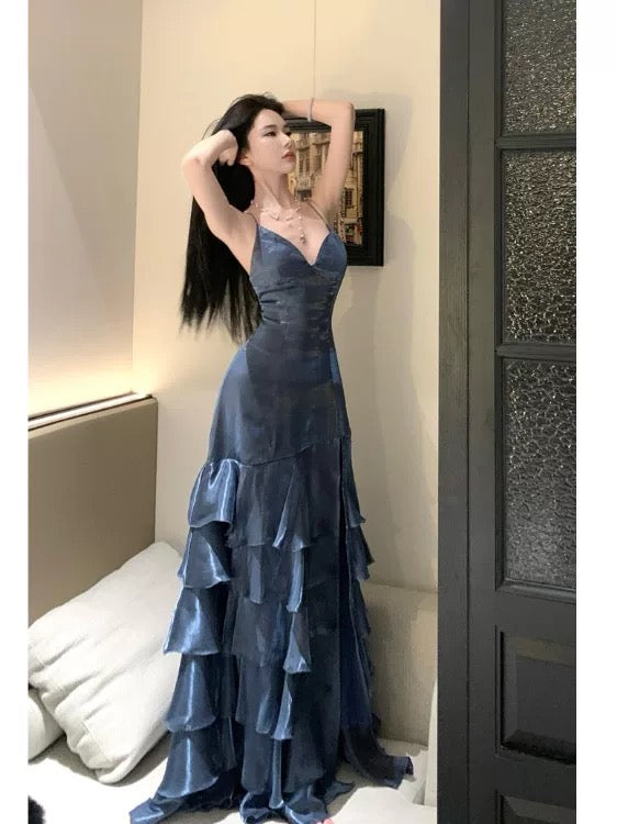 Elegantes Meerjungfrauen-Abendkleid mit Neckholder und Spaghettiträgern, langem Schlitz, marineblau, langes Abendkleid N700