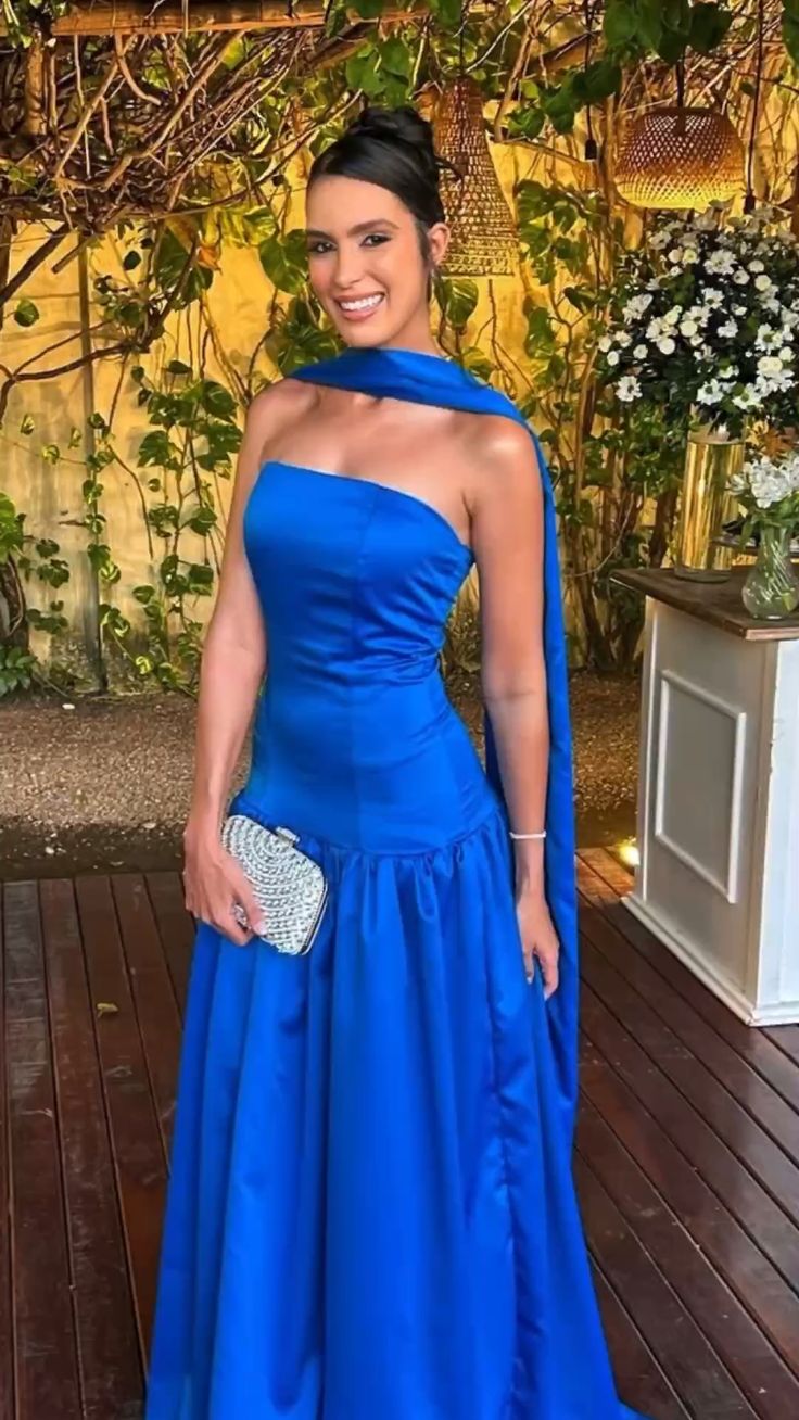 Schlichtes, trägerloses A-Linien-Abendkleid in Königsblau mit Schal für Teenager und Gymnasien AB1933