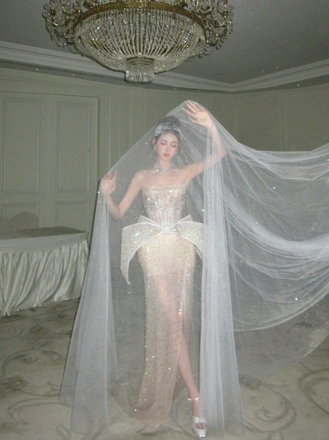 Funkelndes Meerjungfrauen-Abendkleid mit Champagner-Schlitz und Herzausschnitt – Ästhetisches langes Abschlussballkleid N079