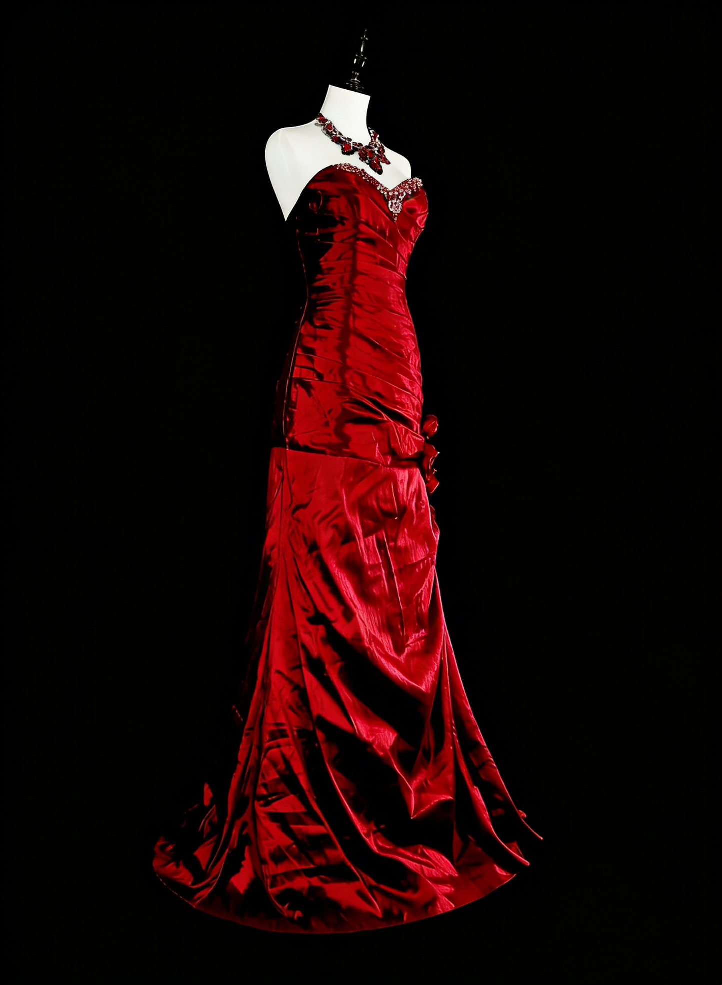 Vintage Abschlussballkleider Meerjungfrau Sweetheart Burgunderrot Satin mit Perlen Falten Langes Abendkleid N2385