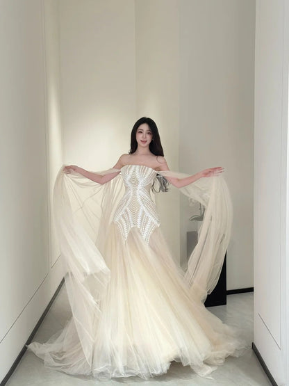 Luxuriöses Meerjungfrauen-Brautkleid mit schulterfreiem Ausschnitt und Cape, langes Brautkleid für Bräute, figurbetontes Brautkleid AB2472