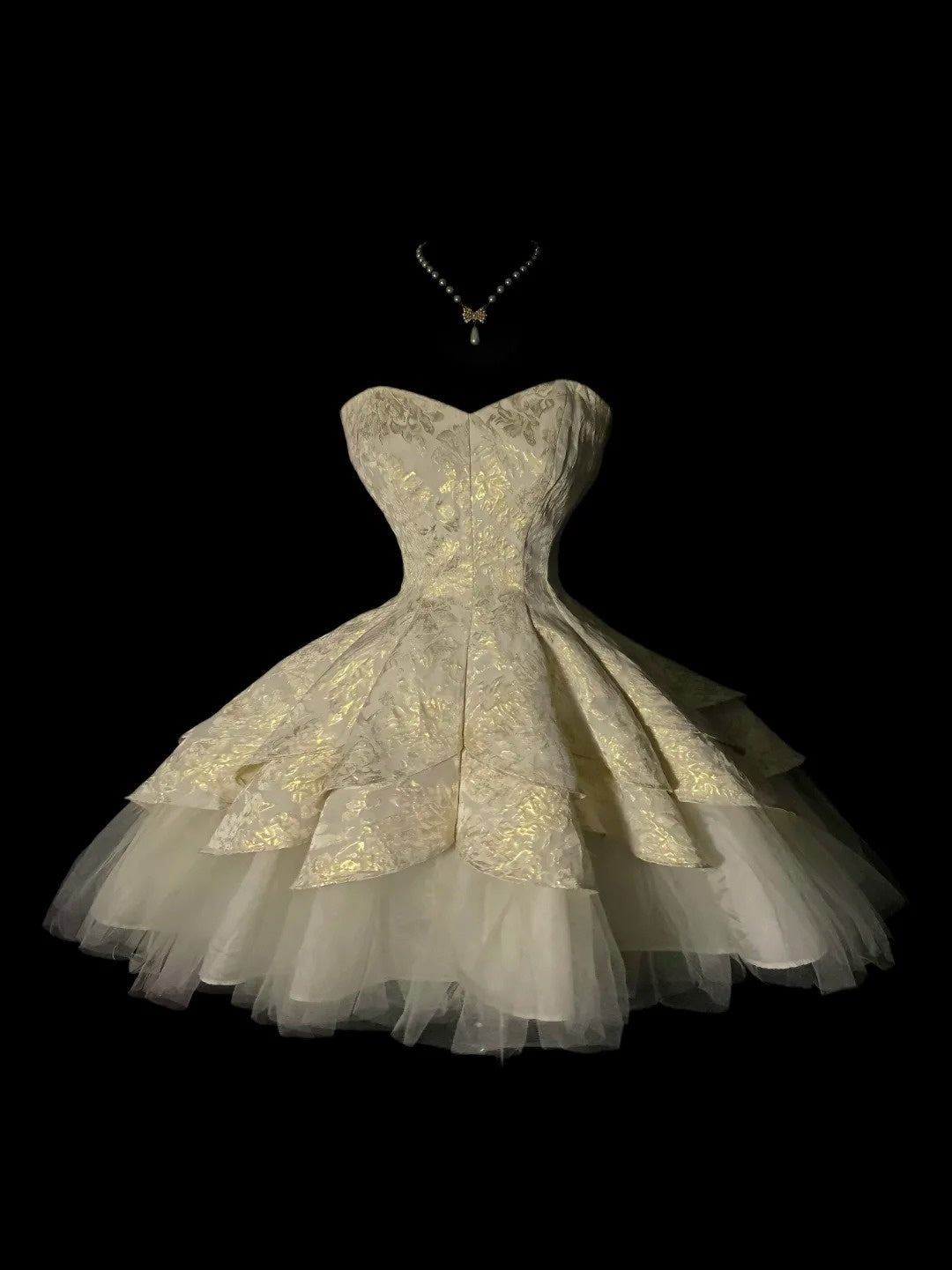 Pretty Ball Gown Sweetheart Gold Lace Short Cocktail Homecoming Dresses Ideas Hoco Outfits RB4929
