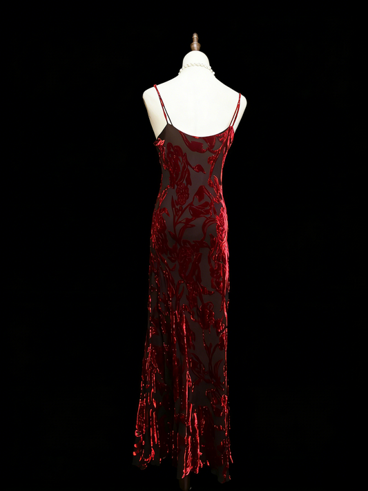 Robe de soirée sirène vintage à fines bretelles, style années 80, 70, 90, en velours bordeaux, idéale pour les bals de fin d'année ou les remises de diplômes (N1146)