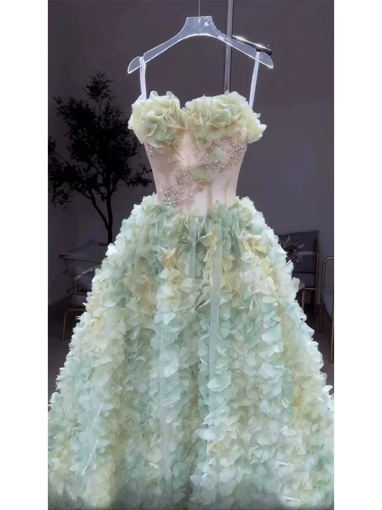 Prinzessinnen-Ballkleid, trägerlos, grün, geblümter Tüll mit Schal, modisches und ästhetisches Abendkleid für Teenager, festliche Kleider, Party-Outfits, Ballkleid AB2216