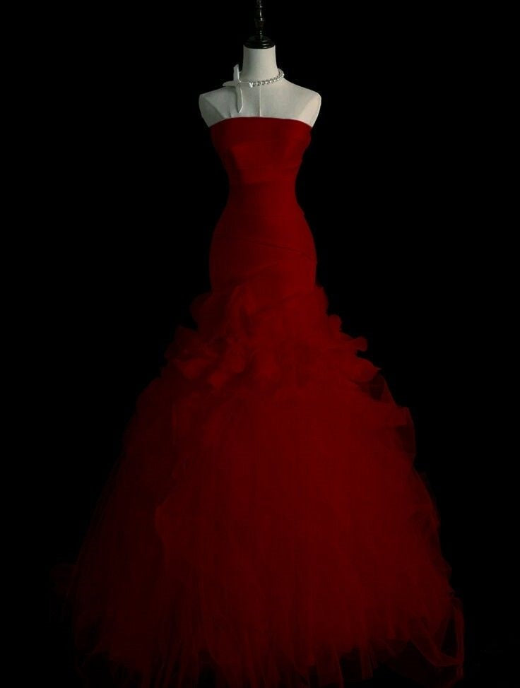 Elegantes, trägerloses, langes Meerjungfrauen-Abendkleid aus rotem Tüll – Inspiration für Damen, Teenager und festliche Anlässe AB1268