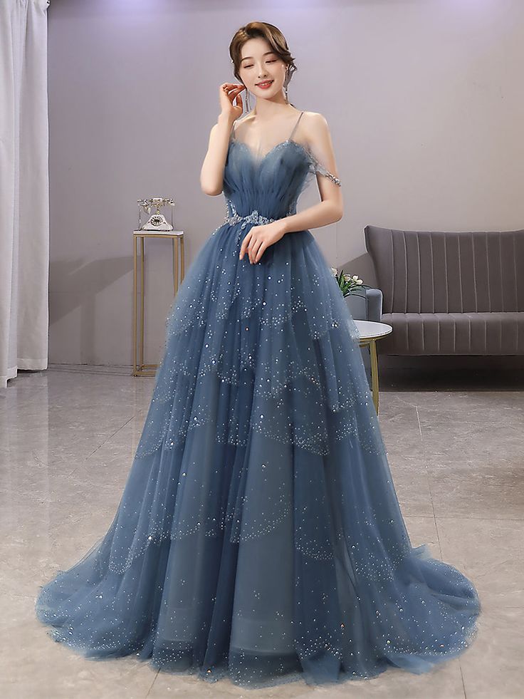 Robe de bal somptueuse en tulle bleu scintillant ornée de perles, robe de soirée à volants et strass AB2197