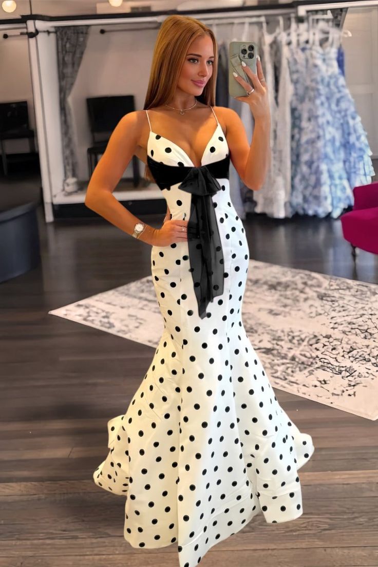 Robe de bal sirène à pois et bretelles spaghetti, ornée d'un nœud, idéale pour un anniversaire (AB2310)